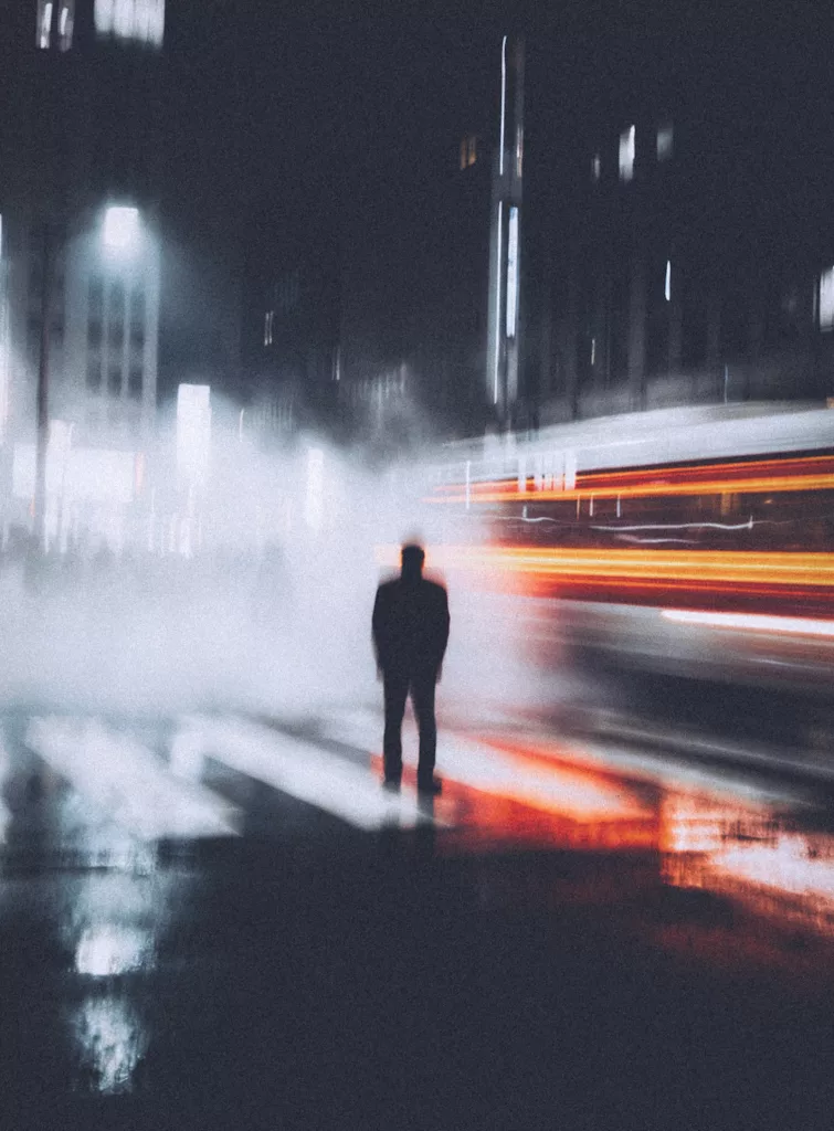 Explore "Ghost in the Traffic", the genesis NFT by Guapsie. A raw, cinematic journey into the urban pulse of the night. Now available as a 1/1 digital collectible on Solana via Exchange Art.